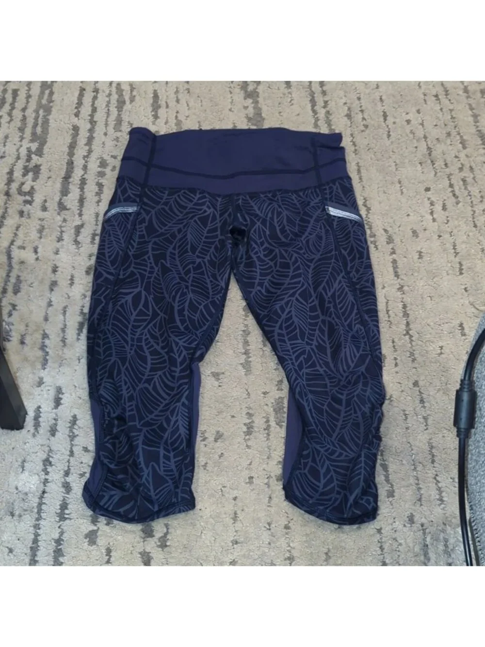 Lululemon Run A Marathon Crop IIPretty Palm Cadet Greyvy / Cadet Blue